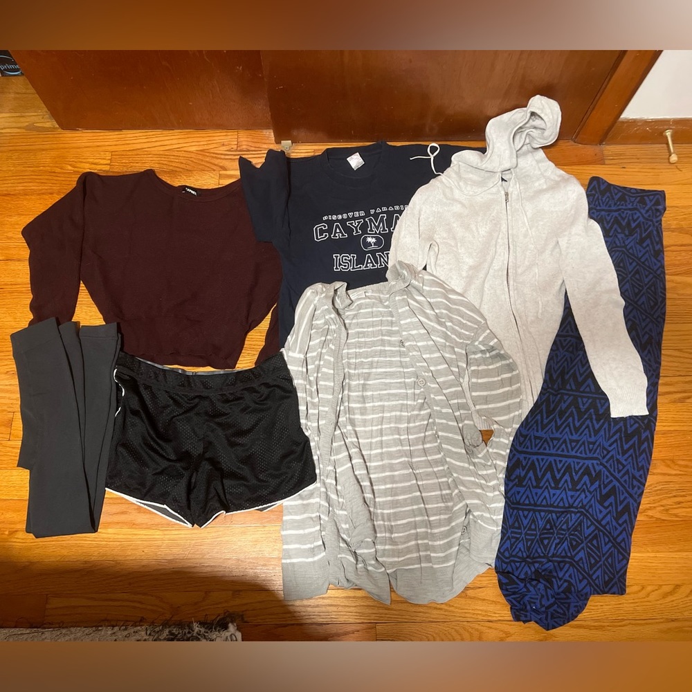 Bundle of small woman’s clothing